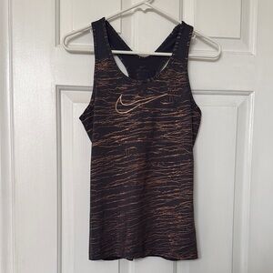 Nike Women’s Tank Top with Copper Wave Print